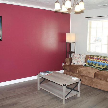 3 Queen Beds, 1 Twin Bed, 2 Rooms, 1 And A Half Bath, Self Check-In, Flexcation Equipped Idaho Falls Extérieur photo