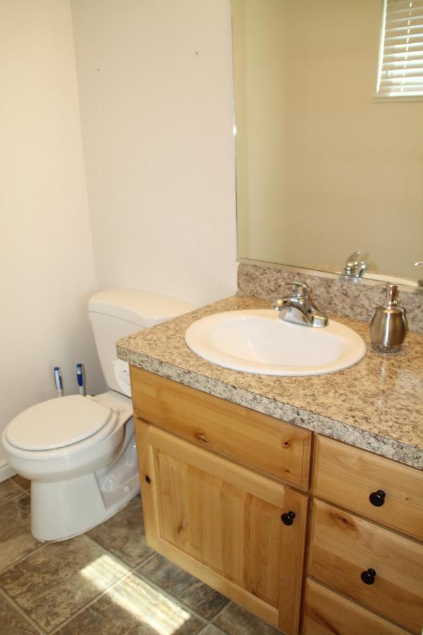 3 Queen Beds, 1 Twin Bed, 2 Rooms, 1 And A Half Bath, Self Check-In, Flexcation Equipped Idaho Falls Extérieur photo
